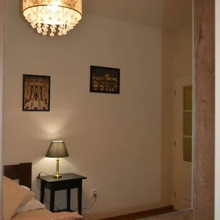 Apartment Mm 10 Min From Center